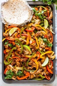 An image of sheet pan chicken fajitas.